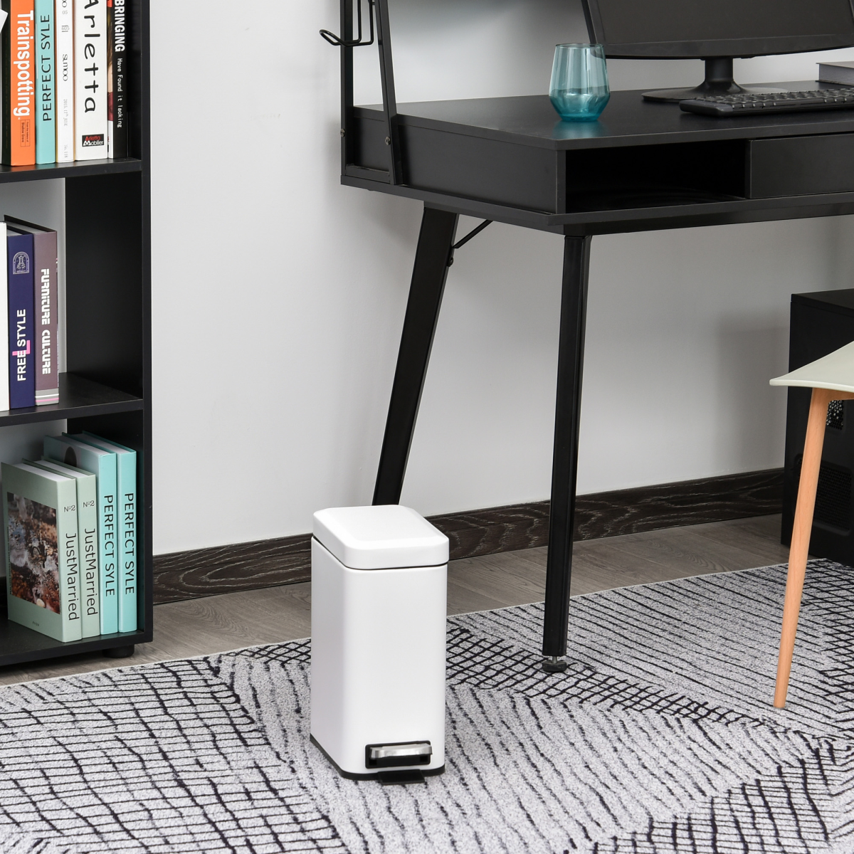 5L White Steel Pedal Bin