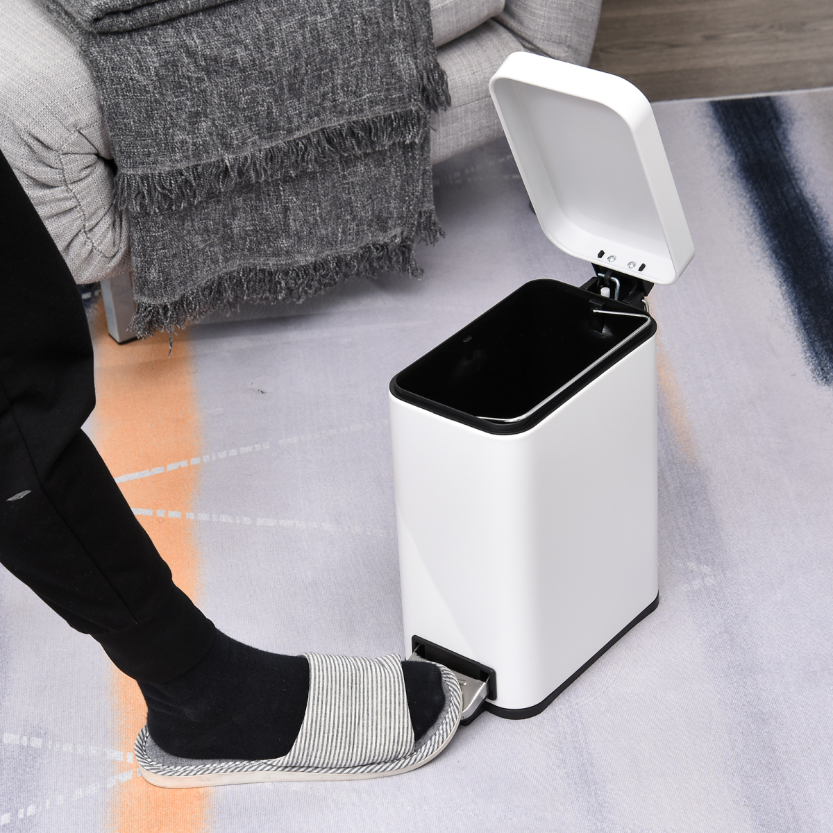 5L White Steel Pedal Bin
